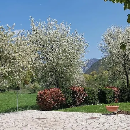 ιι σε αγροικία με τζακι Apartment