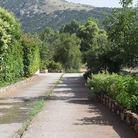 ιι σε αγροικία με τζακι *