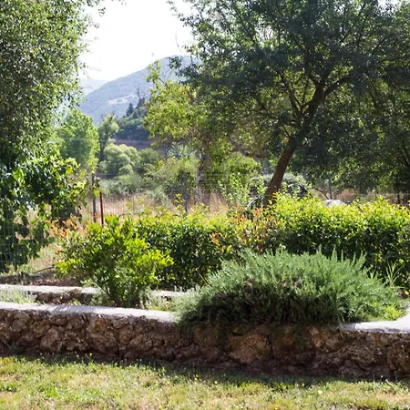 ιι σε αγροικία με τζακι * Kalavryta